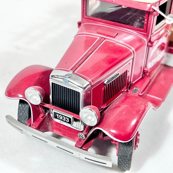 Danbury Mint 1933 Budweiser Delivery Truck 1/24 Scale Beer Crates Diecast 1997 - Picture 9 of 16